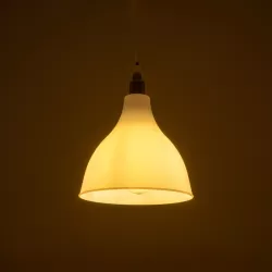 RADE 203-0125 Μοντέρνο Κρεμαστό Φωτιστικό Οροφής με Ντουί 1 x E27 AC 220-240V IP20 - Λευκό & Χρυσό - Μ18.5 x Π18.5 x Υ23cm