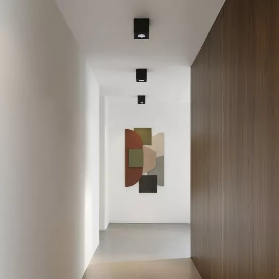 kelvo® AKIRA KLV-101-0028 Κινούμενο Φωτιστικό Downlight Σποτ για Λάμπα MR16 με Ντουί GU10 AC 220-240V IP20 - Μαύρο Ματ - Μ8 x Π8 x Υ10cm