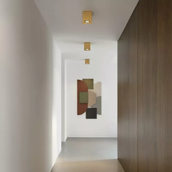 kelvo® AKIRA KLV-101-0031 Κινούμενο Φωτιστικό Downlight Σποτ για Λάμπα MR16 με Ντουί GU10 AC 220-240V IP20 - Χρυσό Βούρτσας - Μ8 x Π8 x Υ10cm