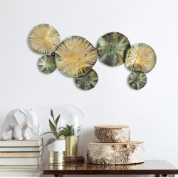 Διακοσμητικό τοίχου Flower  μεταλλικό χρώμα χρυσό - πράσινο 74x38εκ.