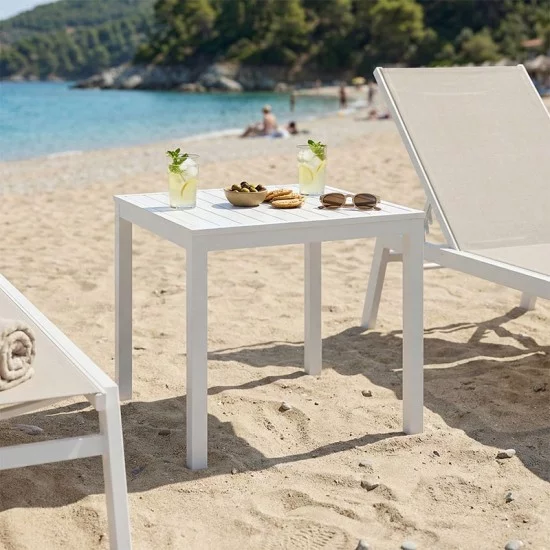 Τραπεζάκι παραλίας Kliton  αλουμίνιο σε λευκή απόχρωση 45x45x41εκ